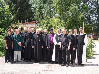 Die Geistlichen nach dem Festgottesdienst am Samstag, 4.7.2009